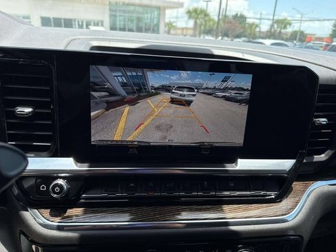 Used 2024 GMC Sierra 1500 SLE RWD image 25