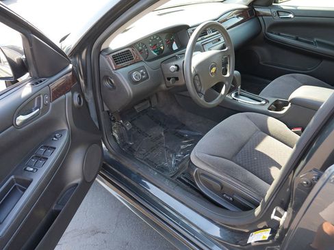 Used 2016 Chevrolet Impala Limited LS FWD image 13
