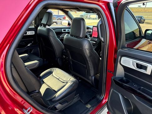 Used 2023 Ford Explorer ST w/ Equipment Group 401A AWD/4WD image 13