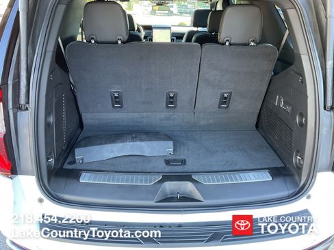 Used 2026 GMC Yukon AT4 w/ LPO, Floor Liner Package AWD/4WD image 10
