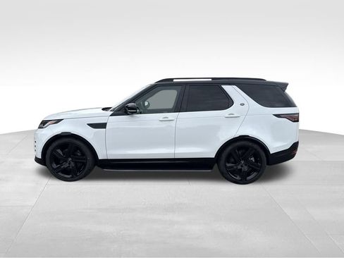 New 2025 Land Rover Discovery Dynamic SE image 2