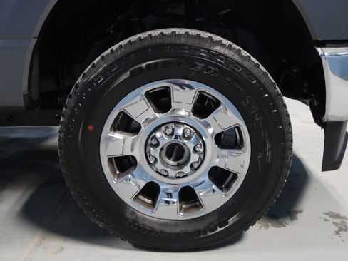 New 2026 Ford F250 Lariat w/ Lariat Premium Package image 29