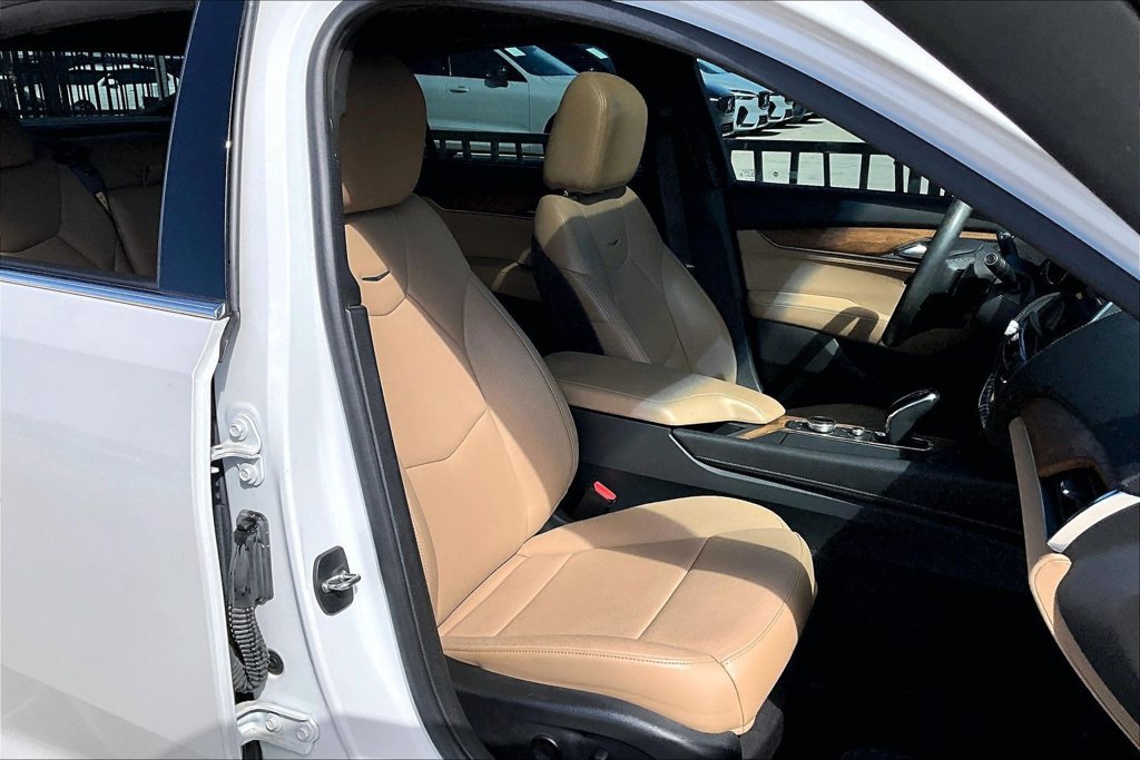 Used 2021 Cadillac CT5 Premium Luxury RWD image 9