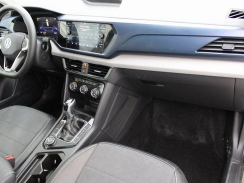 Certified 2023 Volkswagen Taos SE w/ Panoramic Sunroof Package image 27