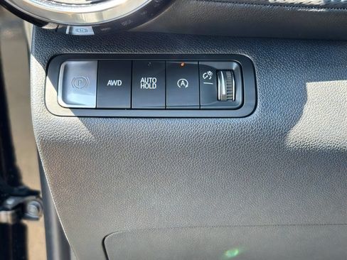 Used 2026 Chevrolet Equinox LT AWD/4WD image 26