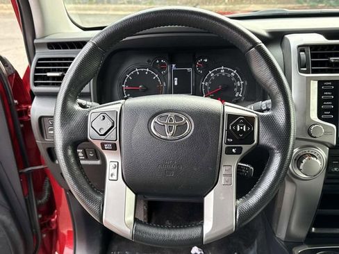Used 2024 Toyota 4Runner SR5 Premium image 18