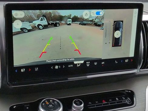 New 2026 Ford Expedition Platinum w/ Driver's Package image 23