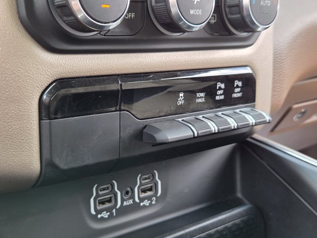 Used 2022 RAM 1500 Laramie AWD/4WD image 18