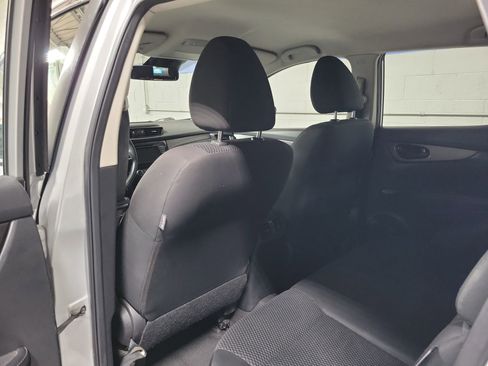 Used 2020 Nissan Rogue Sport S w/ Appearance Package FWD image 11