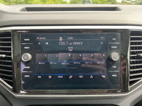 Certified 2023 Volkswagen Atlas SE w/ Panoramic Sunroof Package AWD/4WD image 17