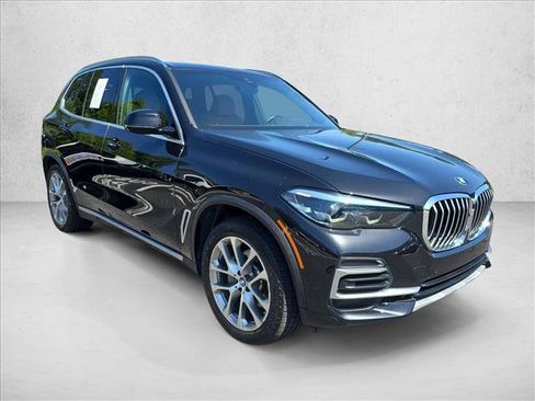 Used 2023 BMW X5 xDrive40i w/ Premium Package AWD/4WD image 3