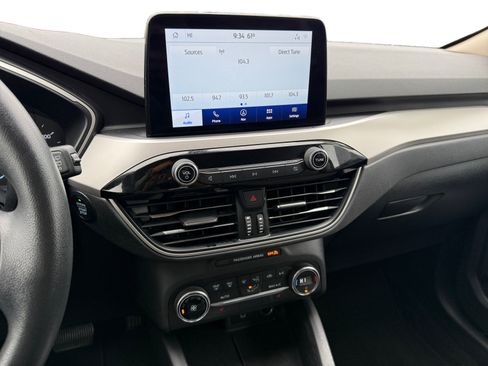 Used 2020 Ford Escape SE FWD image 12