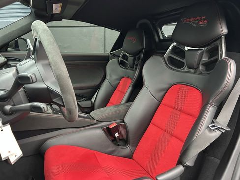 Certified 2025 Porsche 718 Boxster Spyder RS image 5