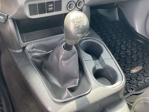 Used 2014 Toyota Tacoma 4x4 Regular Cab image 20