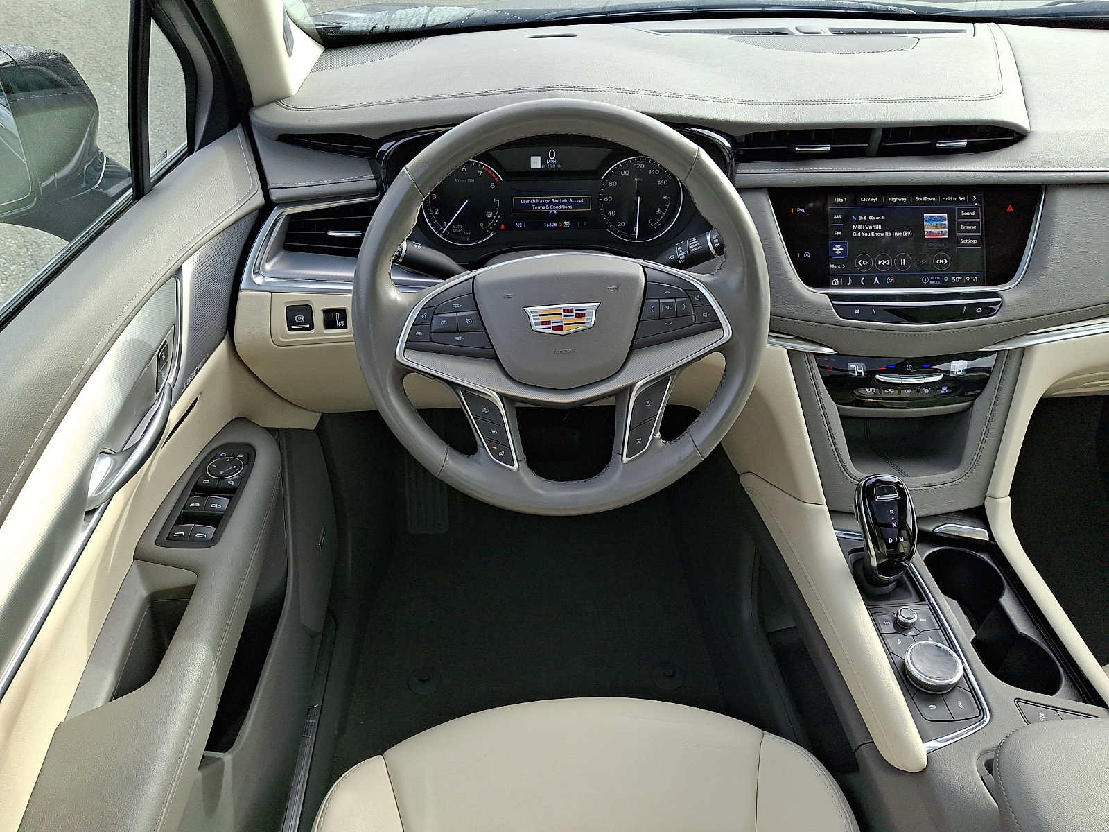 Used 2024 Cadillac XT5 Premium Luxury w/ LPO, Floor Liner Package AWD/4WD image 12