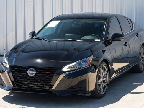 Used 2024 Nissan Altima 2.0 SR image 43