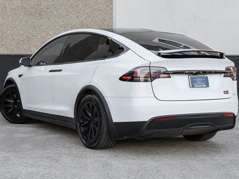 Used 2023 Tesla Model X Plaid image 16
