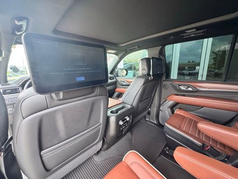Used 2024 GMC Yukon Denali Ultimate image 18