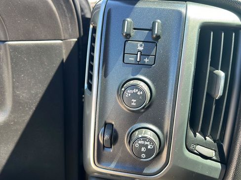Used 2018 Chevrolet Silverado 1500 LT w/ All Star Edition AWD/4WD image 12