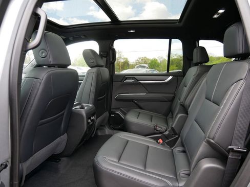 New 2026 GMC Acadia Elevation w/ Black Edition AWD/4WD image 8
