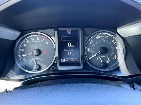 Used 2016 Toyota Tacoma TRD Off-Road image 26