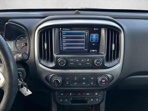 Used 2016 Chevrolet Colorado LT w/ Midnight Edition image 13