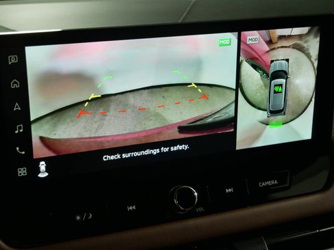 New 2025 Mitsubishi Outlander SEL image 9