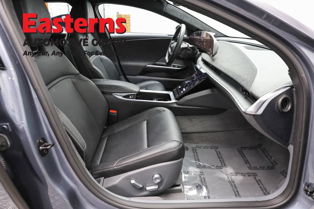 Used 2024 Lucid Air Pure RWD image 24
