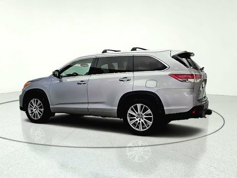 Used 2016 Toyota Highlander XLE AWD/4WD image 5