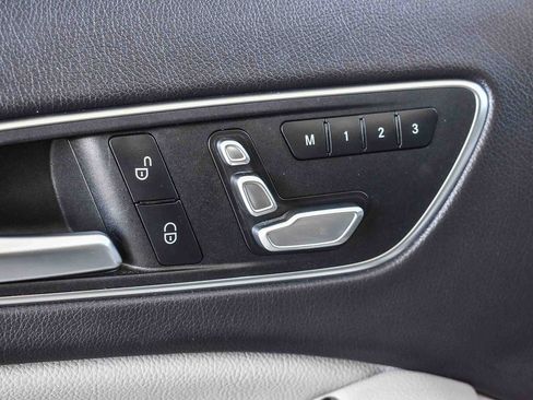 Used 2019 Mercedes-Benz GLA 250 4MATIC image 20