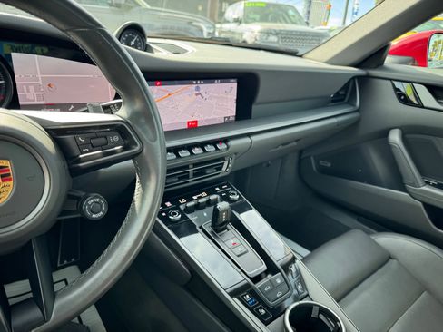 Used 2021 Porsche 911 Carrera image 20