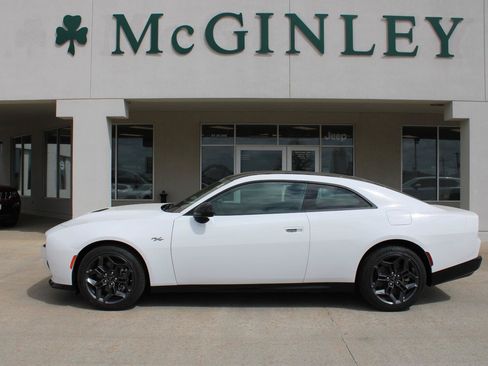 New 2026 Dodge Charger R/T w/ Blacktop Package AWD/4WD image 1
