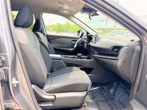 Used 2023 Nissan Rogue SV AWD/4WD image 25