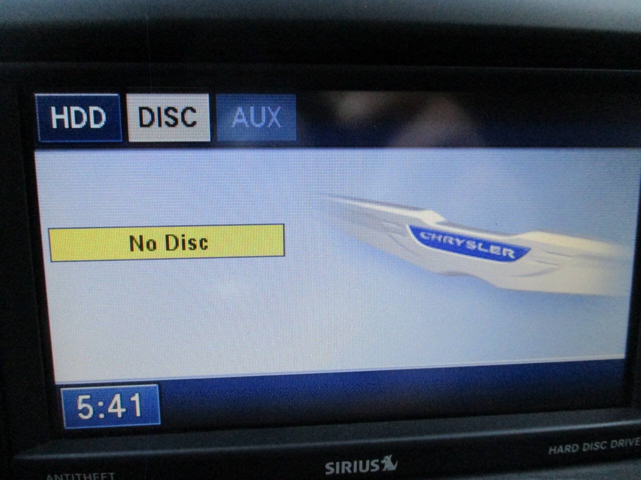 Used 2012 Chrysler Town & Country Touring FWD image 39