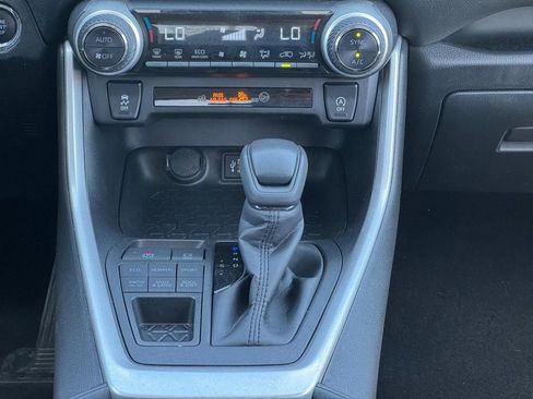 Certified 2025 Toyota RAV4 XLE AWD/4WD image 15
