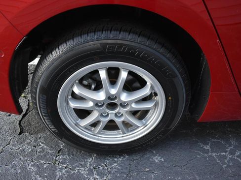 Used 2022 Toyota Prius LE FWD image 36