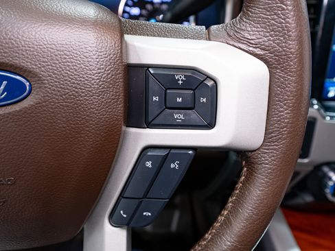 Used 2022 Ford F350 King Ranch w/ King Ranch Ultimate Package AWD/4WD image 32