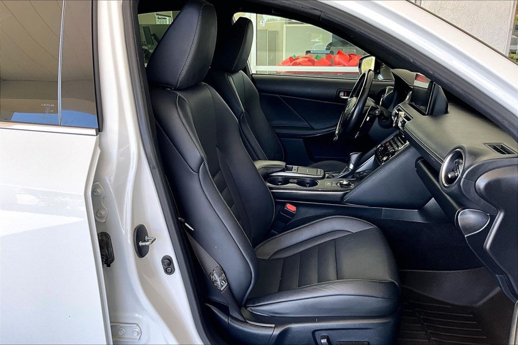 Used 2021 Lexus IS 350 F Sport w/ Navigation Package RWD image 29