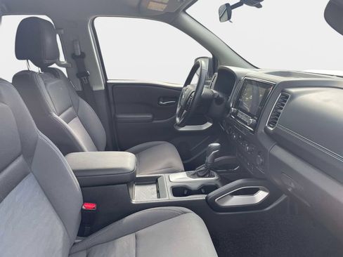 Used 2023 Nissan Frontier SV w/ SV Convenience Package AWD/4WD image 10
