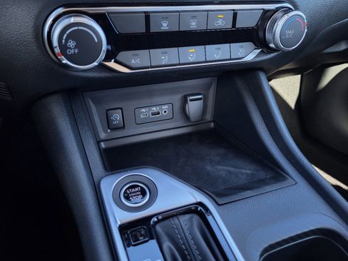 New 2025 Nissan Sentra SV image 17