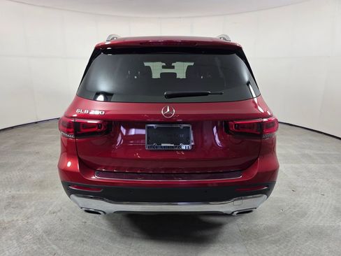 Certified 2022 Mercedes-Benz GLB 250 image 5