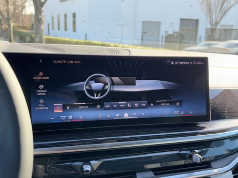 Used 2026 BMW X5 xDrive50e w/ M Sport Package image 26