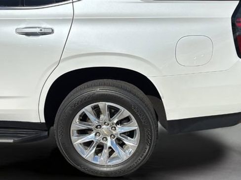 Used 2021 Chevrolet Tahoe Premier w/ Premium Package image 31