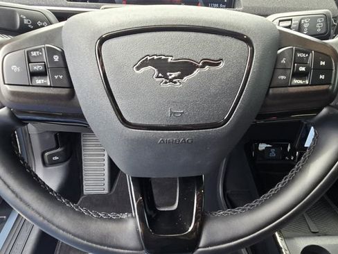 Used 2024 Ford Mustang Mach-E Premium image 23