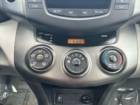 Used 2011 Toyota RAV4 4WD w/ Base L4 Extra Value Pkg image 29