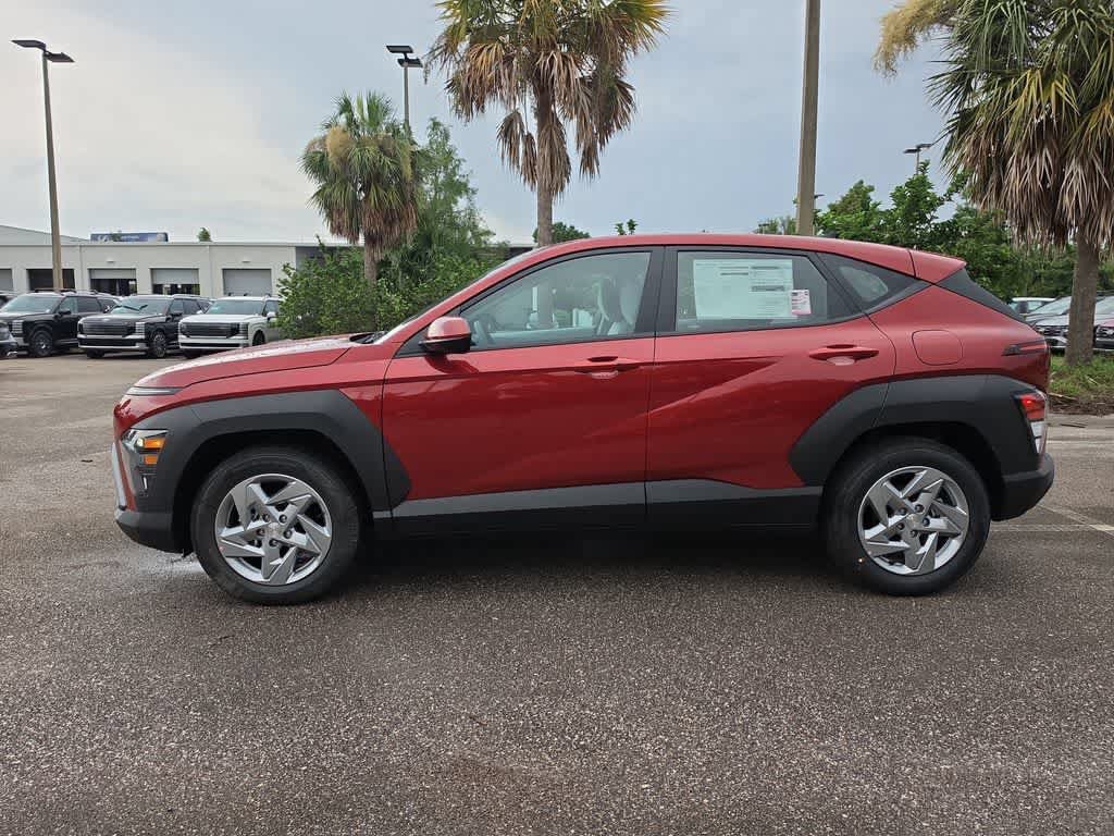 New 2027 Hyundai Kona SE FWD image 3