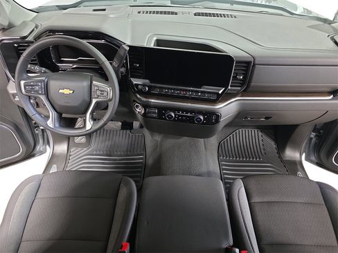 Certified 2025 Chevrolet Silverado 1500 LT image 9