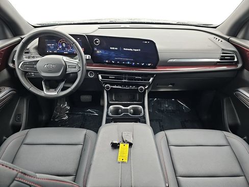 Used 2025 Chevrolet Traverse Z71 AWD/4WD image 13