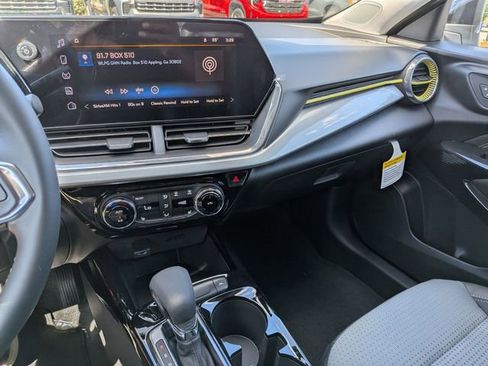 New 2026 Chevrolet Trax LT image 21