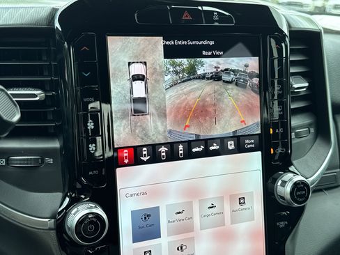 New 2025 RAM 2500 Big Horn AWD/4WD image 25